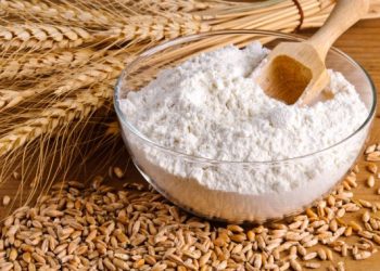 الاقتصاد تسمح باستيراد الدقيق لكل المستوردين من تجار وصناعيين