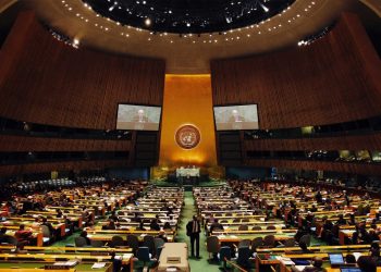 استغلال كورونا كسلاح ضد الدول المعارضة لسياسة واشنطن مدعوم بالحظر