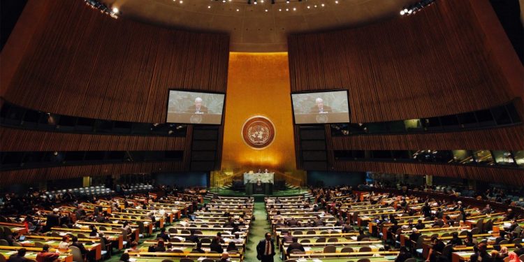 استغلال كورونا كسلاح ضد الدول المعارضة لسياسة واشنطن مدعوم بالحظر