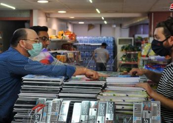 من المطبعة إلى الصالات.. السورية للتجارة تصنع دفاترها وتبيعها بسعر التكلفة