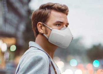 شركة “LG” تكشف عن كمامة تعقيم هواء متطورة وبتقنية عالية