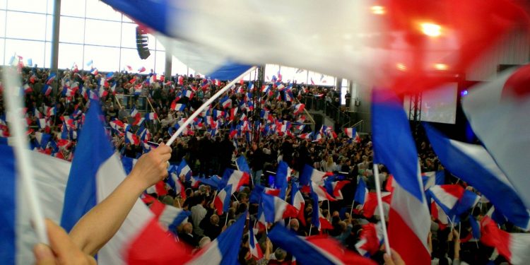 صورتان لفرنسا.. إلى ماذا يحنّ عربها؟…..بقلم موفق محادين