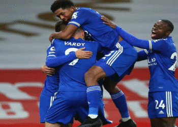 فوز مفاجئ لليستر ستي على أرسنال لأول مرة منذ 47 عاماً بالدوري الإنكليزي