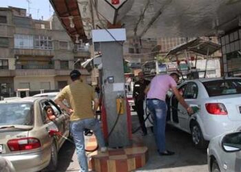 وزارة النفط: ضخ كميات إضافية من البنزين لإنهاء الازدحام