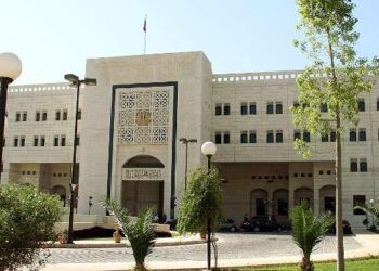 رئاسة مجلس الوزراء: الاستمرار بتخفيض مخصصات البنزين للسيارات الحكومية