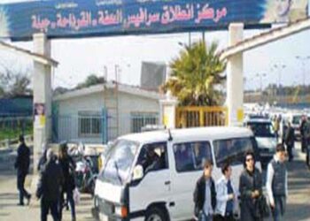 أزمة مواصلات خانقة.. وإعفاء المشرفين على كراج جبلة