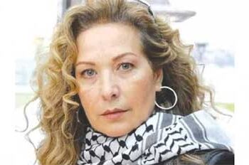 الفنانة رغده  تنعي المعلم وتصفه ب”أيقونة الدبلوماسية النادرة”