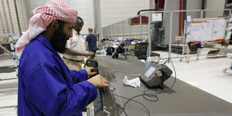 باحث يخترع جهازا “ينهي مشكلة في حواسيب المستقبل فائقة التردد”