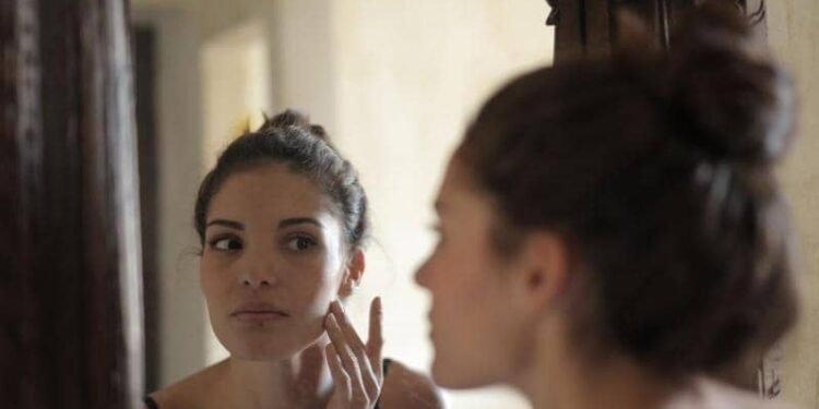 حيلا ضرورية لحماية البشرة من الشيخوخة