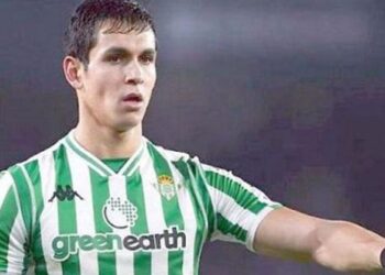 ليفربول يخطط للاستعانة بالجزائري ماندي