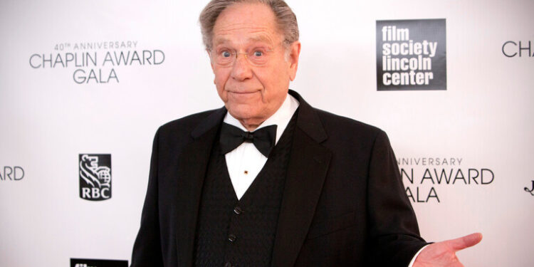 وفاة الممثل الأمريكي جورج سيجال