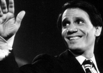 أسرة عبد الحليم حافظ ترد على زواجه من سعاد حسني