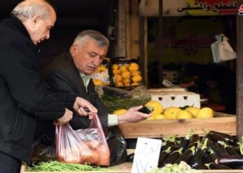 باعة ومتسوقون: معظم أسعار السلع انخفضت