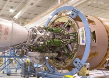 الصين تختبر بنجاح محرك صاروخ جديد