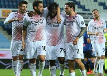 ميلان يفوز على أتالانتا في الدوري الإيطالي