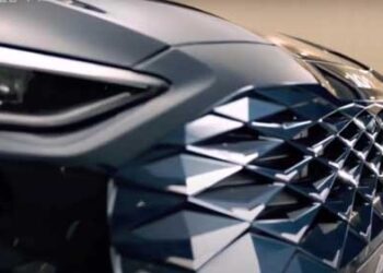 سيارة كيا الحديثة الفاخرة – فيديو