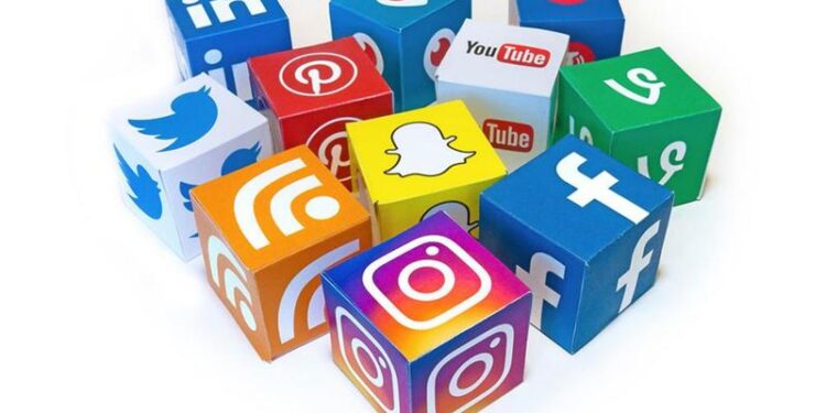 وسائل التواصل الاجتماعي.. السرّ في قوة الجذب