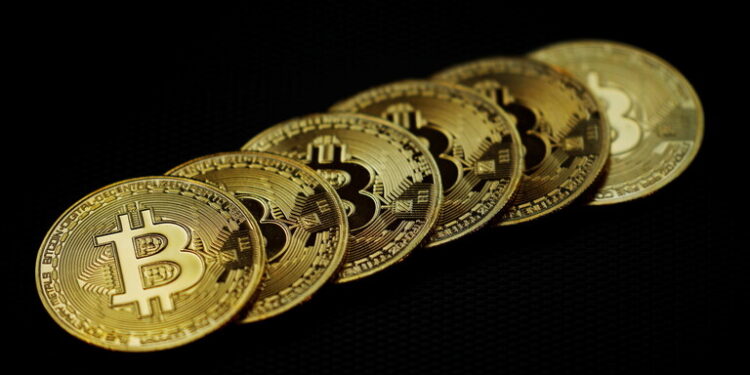 أكبر مخاطر الاستثمار في عملة “البيتكوين”