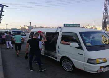 حي باب السباع في حمص يعاني من نقص «سرافيسه» ..!