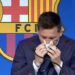 ميسي يودع نادي برشلونة بالدموع