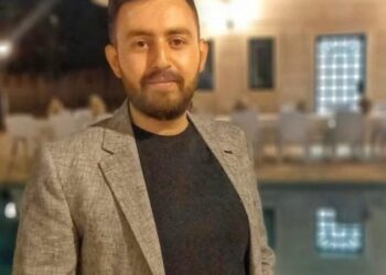 الصيدلي منار أسامة ساطع