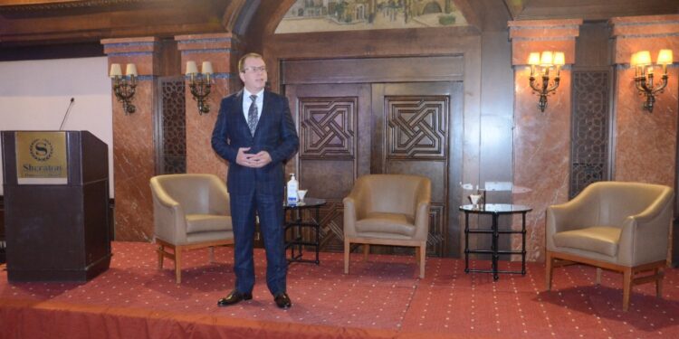 وردة دمشقية ….جديد مشروع ستاند اب اكاديمي للإستشاري و المدرب الدولي أسامة محمود ساطع