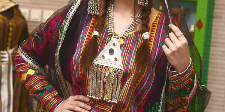 وجه إعلاني شاب