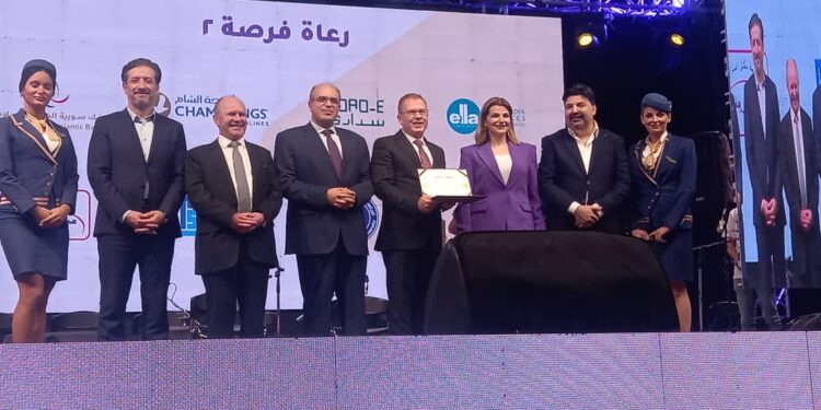 تكريم أجنحة الشام للطيران لدعمها ورعايتها لملتقى الإستثمار الريادي الثاني “فرصة ٢٠٢٣” الذي ينظمه الاتحاد الوطني لطلبة سورية وجمعية رواد أعمال الشباب SYEA”