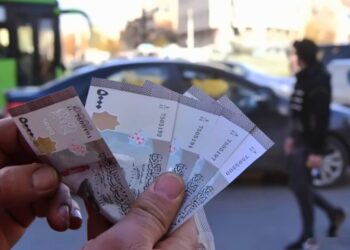 بانتظار زيادة رواتب لم تأتِ … 6 قرارات رسمية ترفع الأسعار من الاتصالات إلى الدواء