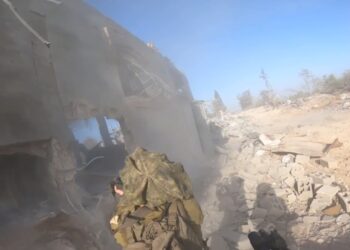 جنود في الجيش الإسرائيلي يطلقون النار على زملائهم في حالة تخبط خلال التوغل البري في غزة