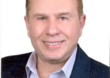 المدرب والاستشاري الدولي أسامة_ساطع يتحدث عن ستاند_أب_أكاديمي